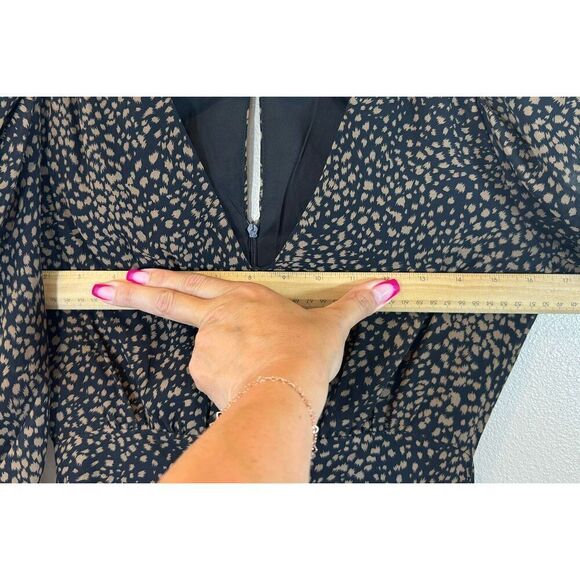 ASTR The Label Animal Front Ruched Fitted Bodice Tulip Hem Women's Midi Dress XS - Picture 13 of 14